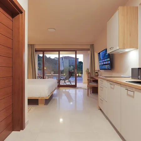 Lojena Luxury With Jacuzzi For 2 Apartment *