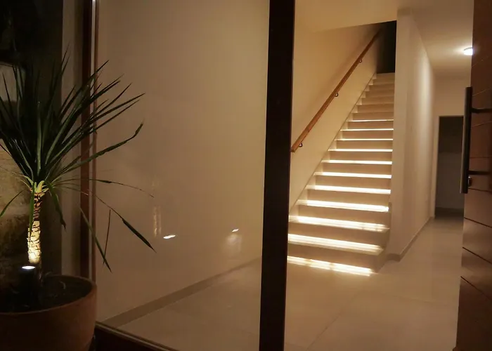 Lojena Luxury With Jacuzzi For 2 Appartement